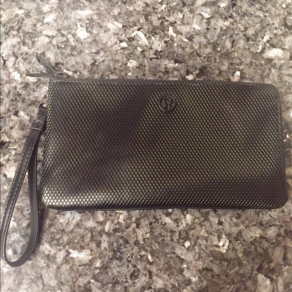 Lululemon “Double Up” zip wallet